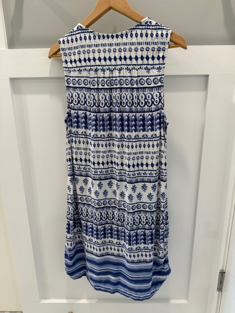 beachlunchlounge Blue and White Printed Dress - Picture 3 of 4